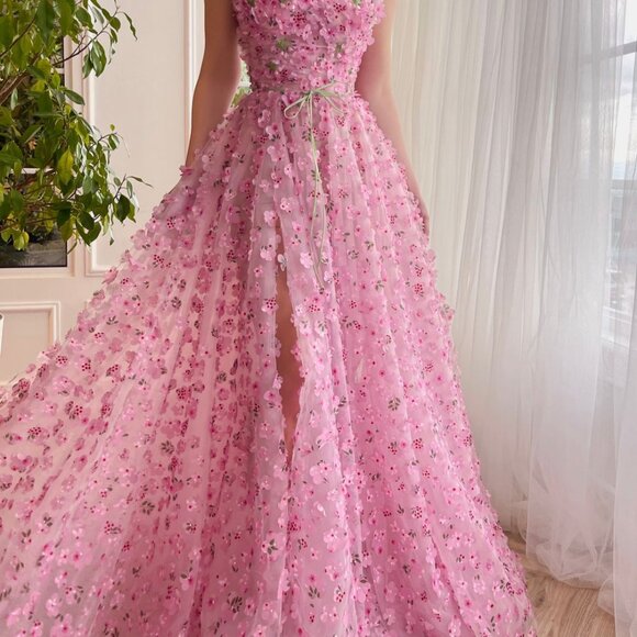 Authentic Teuta Matoshi Rose Gown - Picture 3 of 5